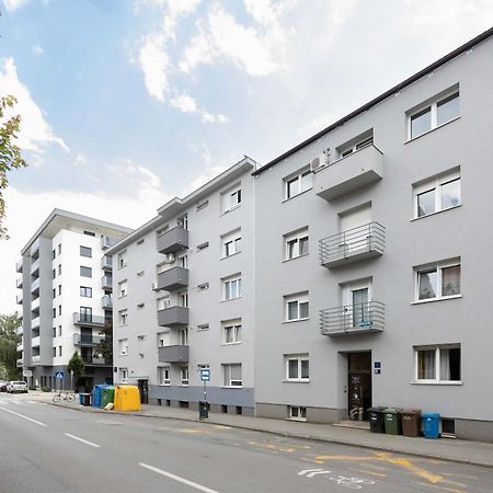 Appartamento Bright And Modern Studio Near City Center Zagabria Esterno foto