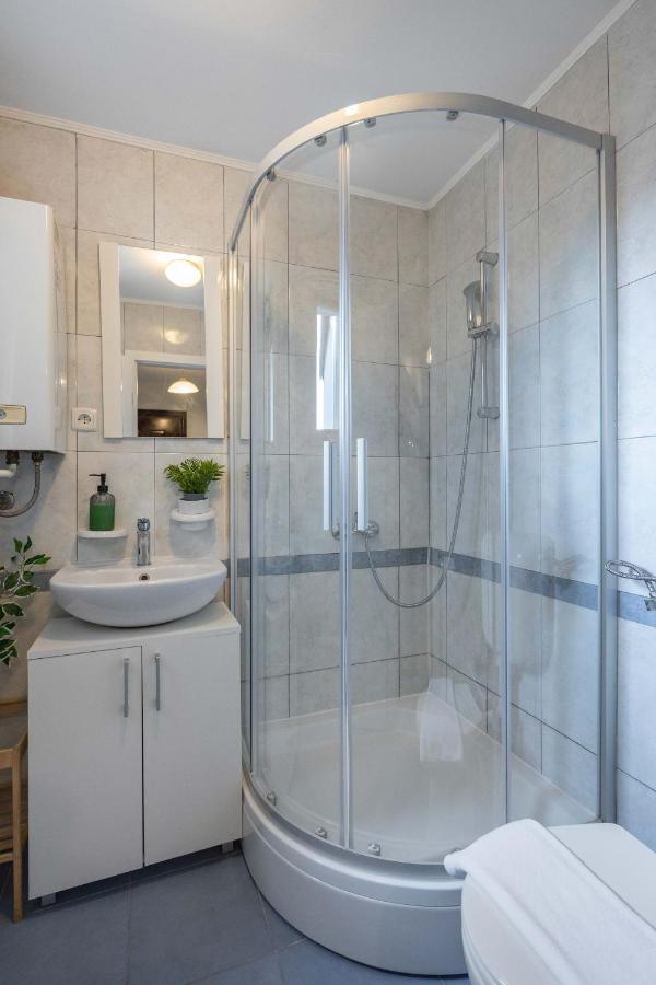 Appartamento Bright And Modern Studio Near City Center Zagabria Esterno foto