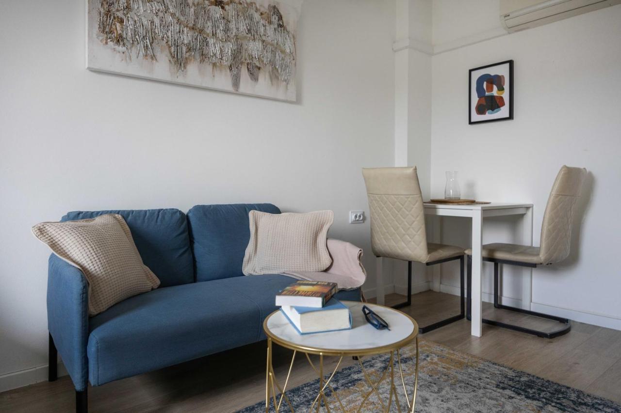 Appartamento Bright And Modern Studio Near City Center Zagabria Esterno foto